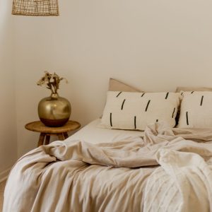 4 priežastys, kodėl verta išbandyti lino patalynę jau šią vasarą