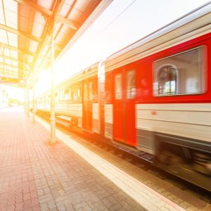 Lietuvos geležinkeliai skelbia gegužės 30 traukiniautojų dieną. Kur Lietuvoje galima nuvykti traukiniu?