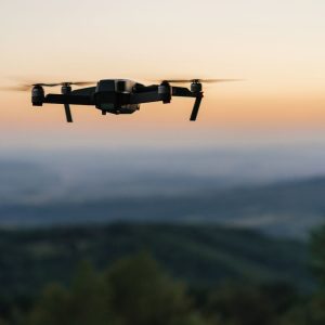 Pirmieji dronai: kada jie atsirado ir kur buvo panaudoti pirmiausiai?