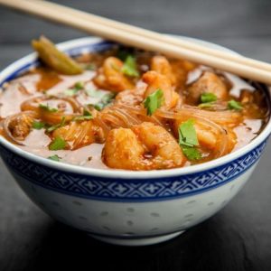 Tailandietiška makaronų sriuba su krevetėmis