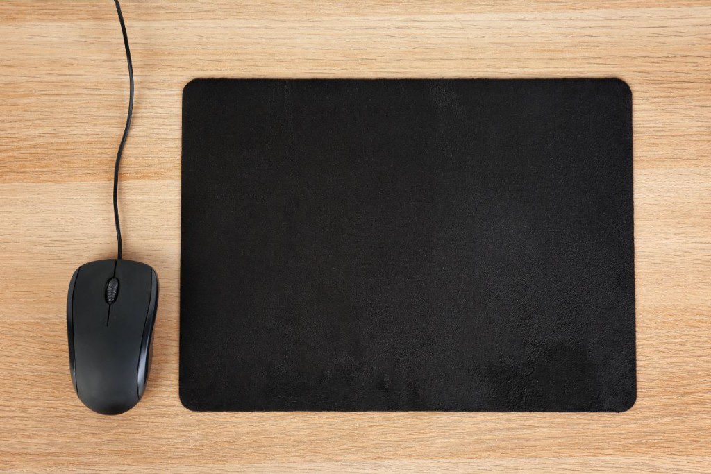 10 įdomių technologijų faktų, kurių tikriausiai nežinojote. Pirmoji kompiuterio pelė buvo medinė