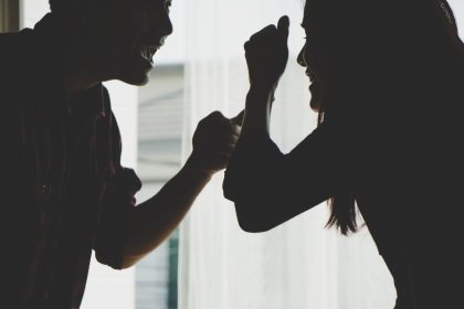 3 elgesio modeliai, dėl kurių dažnai nutrūksta santykiai