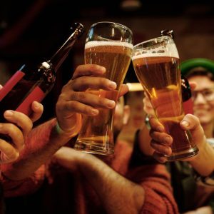 Alkoholis. Per kiek laiko pasišalina iš organizmo? Kiekvienas organizmas šalina skirtingai