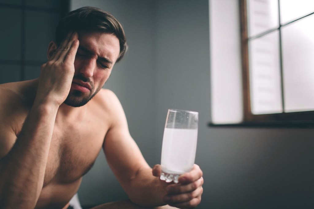 Alkoholis. Per kiek laiko pasišalina iš organizmo? Pagirios