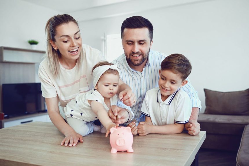 Ekspertai pasidalijo 5 veiksmingais pinigų taupymo būdais