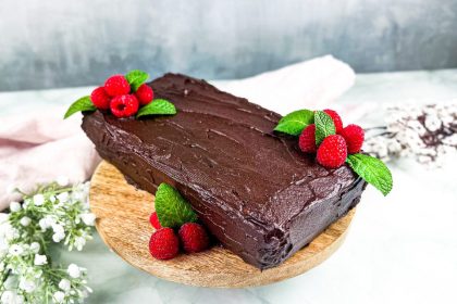 Nekeptas sausainių ir varškės tortas