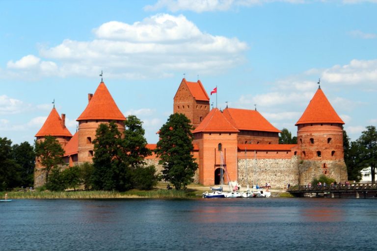 Įvykiai Lietuvoje: svarbiausios birželio 12 naujienos. Skenduolis Trakuose