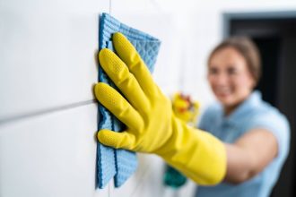 Kaip valyti sienas? Įvairių sienų paviršių valymas