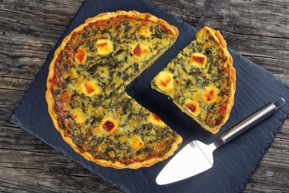 Moliūgų tarta su svogūnais - kai nesinori mėsos
