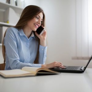 Mūsų žinutės stebimos – ką su tuo daryti?