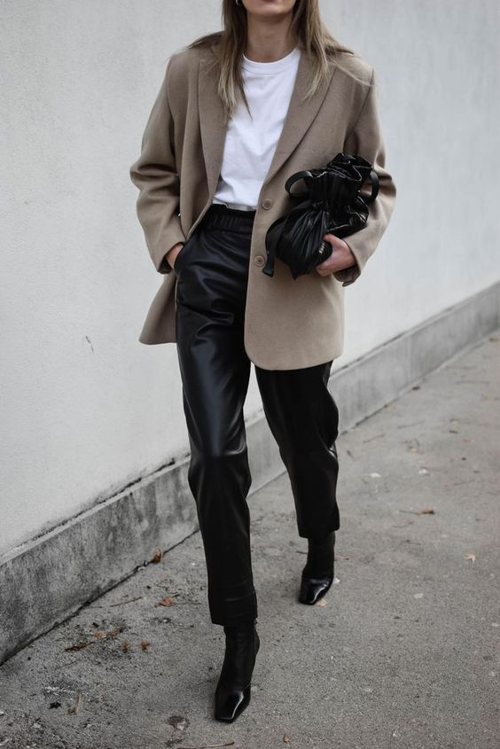 Odiniai drabužiai. Kelnės. Šaltinis: thisisglamorous.com
