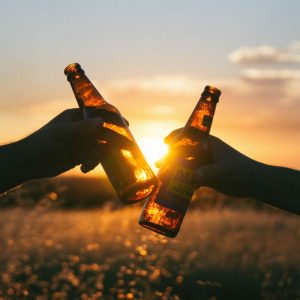 Pagaliau atskleidė, ką mūsų organizmui daro nealkoholinis alus