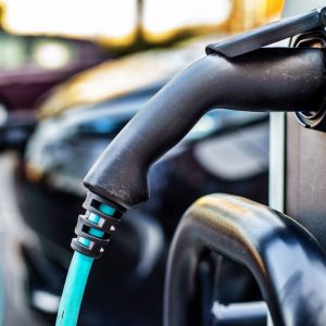 Peugeot e-3008 GT Electric apžvalga. Baterija ir įkrovimas