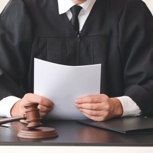 Teismo sprendimas – Bartoševičius negalės išvykti atostogų