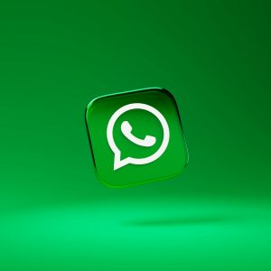 Zuckerbergas griauna kitų pažadus: ko gali tikėtis WhatsApp programėlės turėtojai?