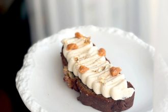 Minkšta cinamoninė bananų duona