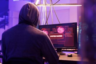 Hakeriai dažniausiai įsilaužia į šias socialinių tinklų paskyras