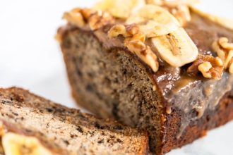Karamelinė bananų duona: šefės receptas