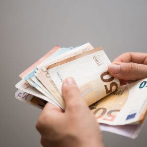 Nekilnojamojo turto ir gyventojų pajamų apmokestinimas