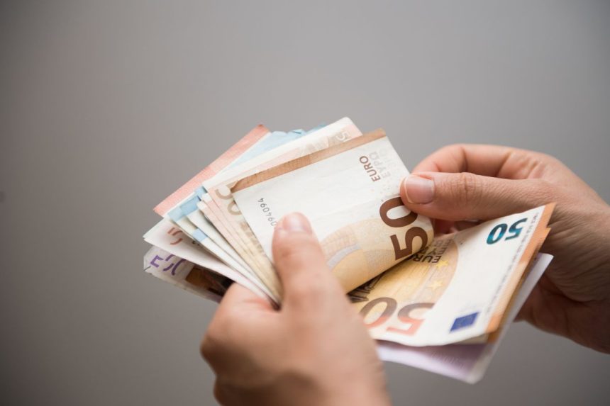 Nekilnojamojo turto ir gyventojų pajamų apmokestinimas