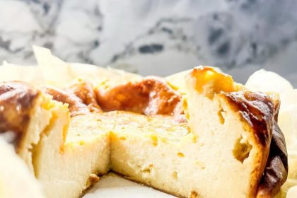 Penkių ingredientų varškės pyragas