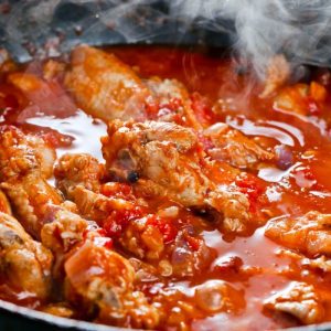 Vištienos troškinys su paprika