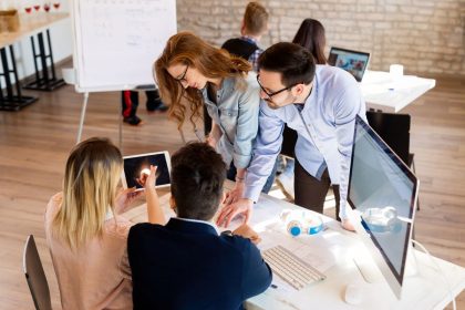 4 darbo dienų savaitė: kokie privalumai ir trūkumai? Atsako specialistai