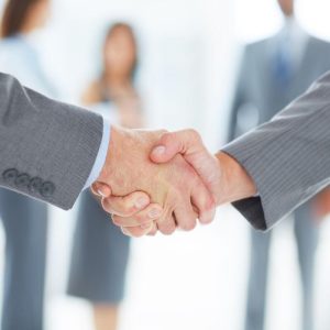 7 smulkūs įpročiai nepadėsiantys užmegzti gerų santykių
