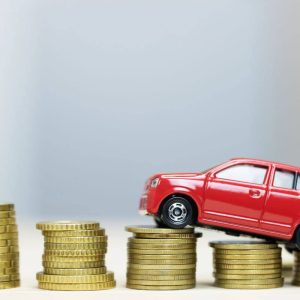 Ekspertai pasidalijo, kada geriausias metas pirkti automobilį.