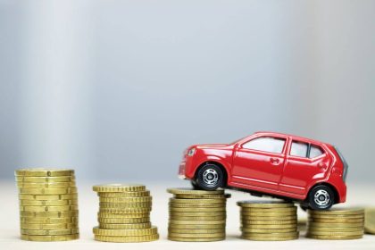 Ekspertai pasidalijo, kada geriausias metas pirkti automobilį.