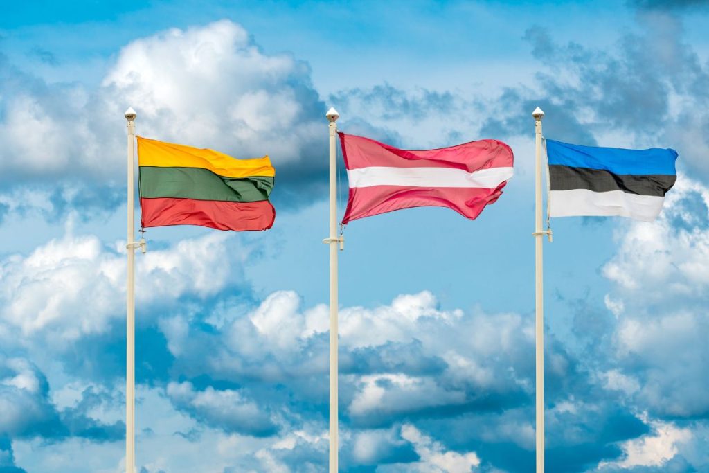 Estai jau išbandė savo Himars sistemą. Ką tai žada Baltijos šalių oro gynybai?