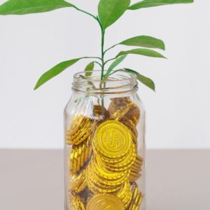 Kaip investuoti į auksą? Patarimai pradedantiesiems