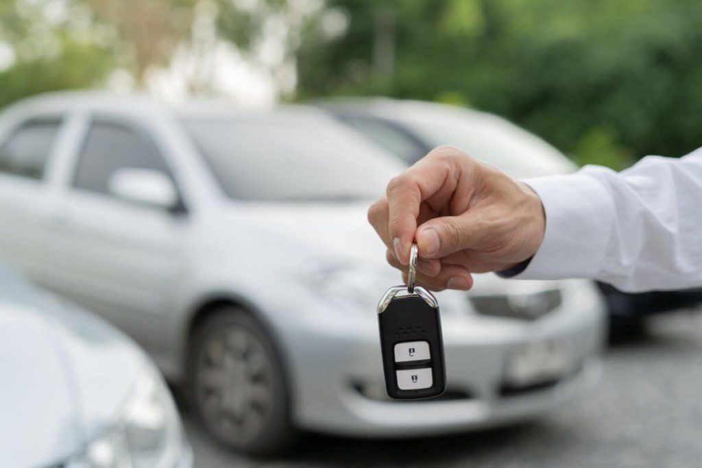 Kaip išvengti apgavysčių perkant automobilį? Automobilio klonavimas
