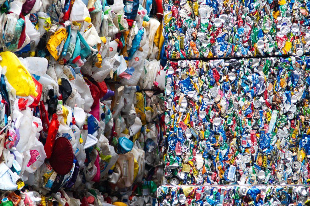 Kaip perdirbamas plastikas. Mūsų laukiančios naujovės. Dabartiniai perdirbimo metodai