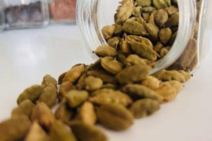 Kardamonas – juodasis ar žaliasis naudingesnis sveikatai?