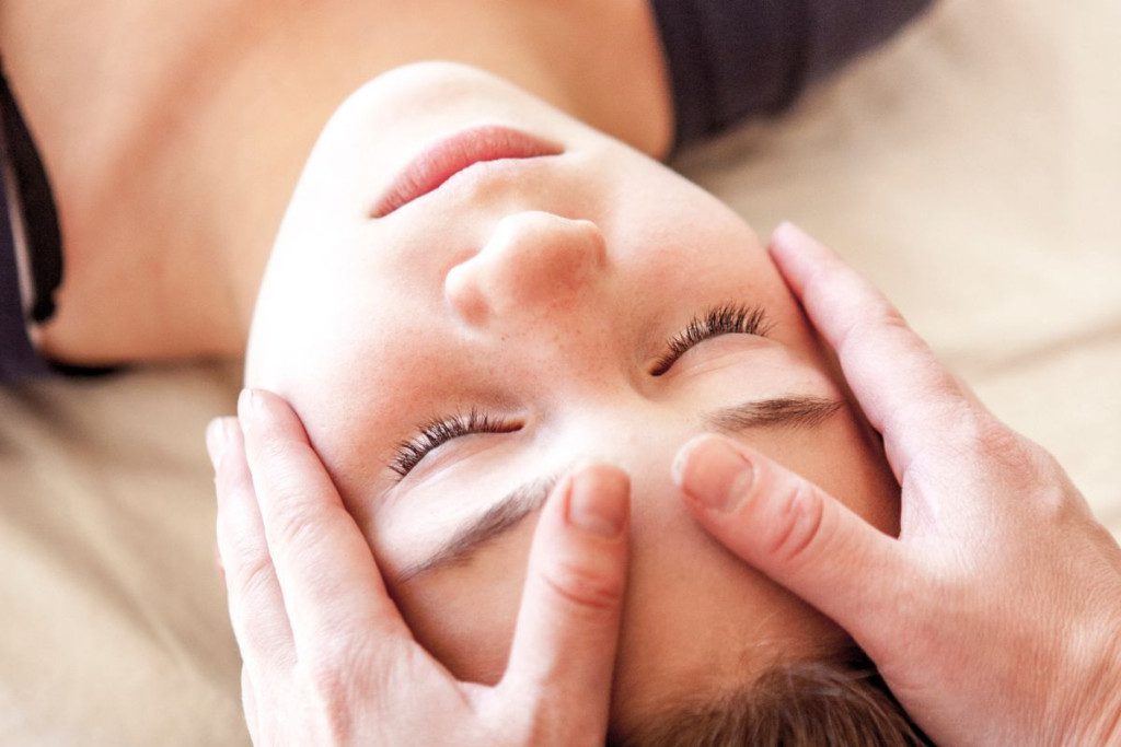 Kas yra Reiki? Šamanizmas ar išties sielą gydanti praktika? Istorijos pradžia Japonijoje.