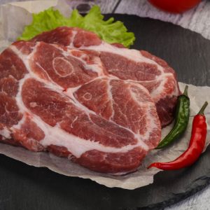 Kiaulienos sprandinė: kaip gaminti, kad būtų sultinga ir tirptų burnoje?