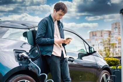 Kiek kainuoja elektromobilio išlaikymas? Ekspertai pateikia skaičius, kuriuos verta apsvarstyti