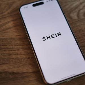 Kodėl Shein tampa Europos galvos skausmu?