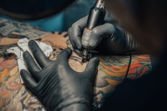 Kokią žalą organizmui kelia tatuiruotės?
