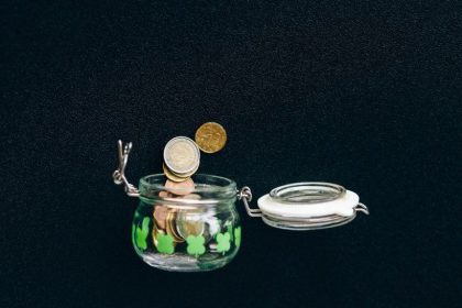 Kokiais atvejais iš banko galite susigrąžinti pinigus kai jie rezervuoti?