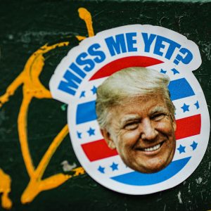 Milijardai iš Tokijo: kaip Trumpas mėgina perrašyti ekonominę realybę. Muito mįslė