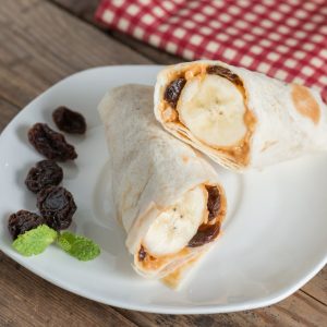 Riešutų sviesto ir bananų tortilijų suktinukai