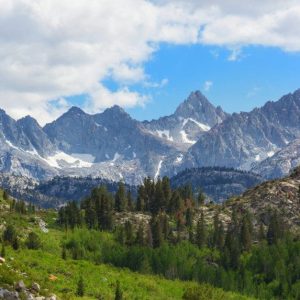 Šokiruojantis atradimas po Siera Nevada kalnais: Žemė tiesiog lupasi!