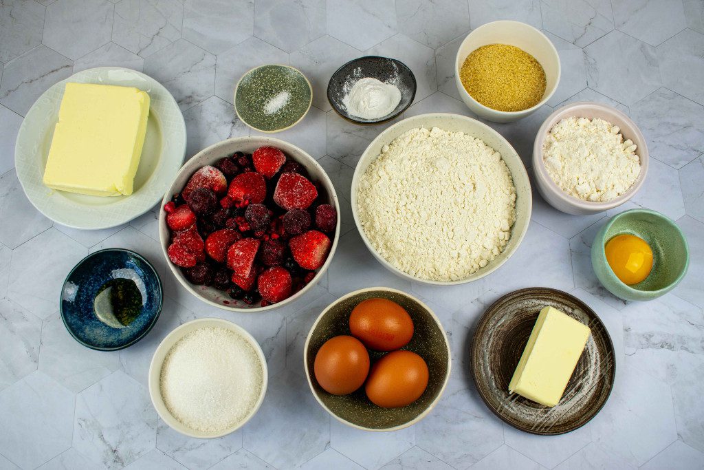 Trupiniuotis su šaldytomis uogomis. Ingredientai