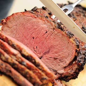 Antrekotas ar prime rib: koks skirtumas tarp šių jautienos kepsnių?