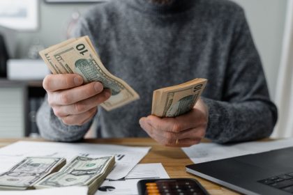 Ar galima nusipirkti laimę? Naujas tyrimas siūlo netikėtą atsakymą