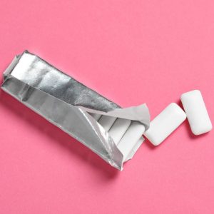 Becukrė kramtomoji guma: nauda dantims ir burnos sveikatai