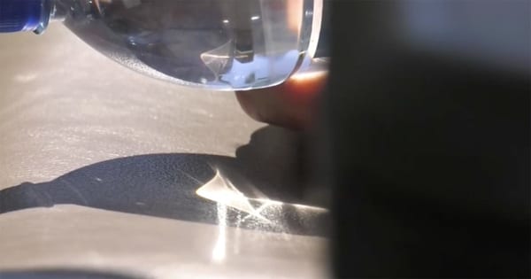 Vandens buteliukas gali sukelti gaisrą \ Idaho Power