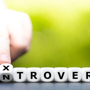 Introvertai ir ekstravertai: asmenybės tipai ir jų ypatumai